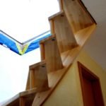 Aufbau einer Bolzentreppe aus Keilgezinkter Buche.
