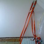 Fußboden öffnen mit Wechslung der Balken und heraus nehmen der Gipsdecke