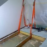 Fußboden öffnen mit Wechslung der Balken und heraus nehmen der Gipsdecke