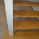 gerade Treppe mit Eichenstufen