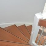 Mahagoni-Stufen mit Rutschgummi