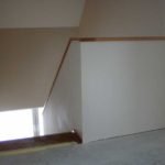 Podesttreppe aus Buche mit Treppenlauf