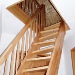 Platzsparende Raumspartreppe aus Buche