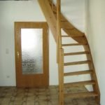Platzsparende Raumspartreppe aus Buche